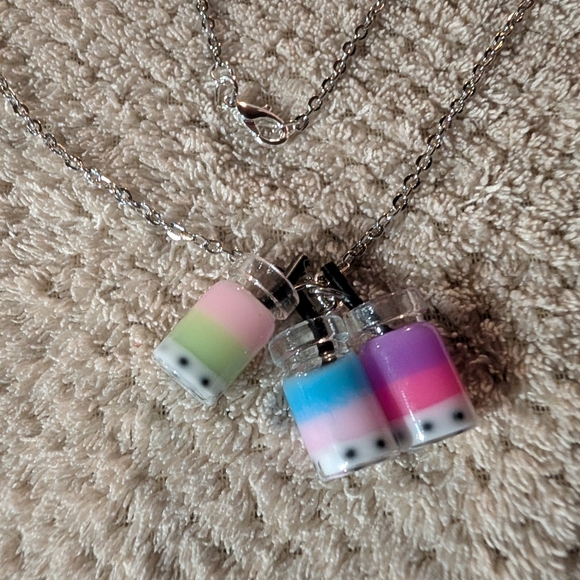 Summer Slushies on 20 Inch Silver Chain and Earring Set - Picture 4 of 4